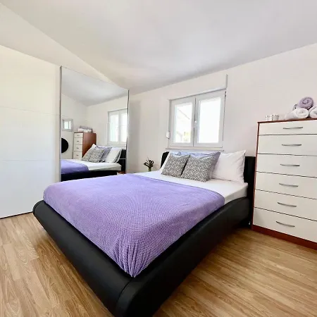Apartamento Penthouse Lux With A Panoramic View, Located On The Beachfront Of Ciovo-trogir