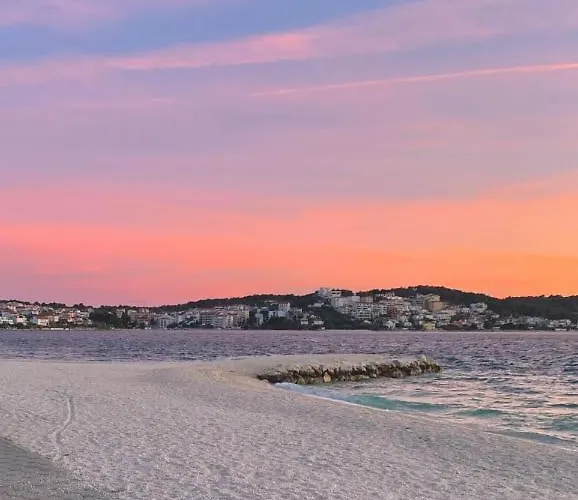 Penthouse Lux With A Panoramic View, Located On The Beachfront Of Ciovo-trogir * 特罗吉尔